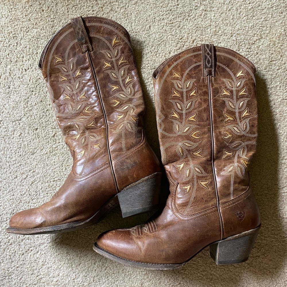 Ariat Distressed Leather Boots